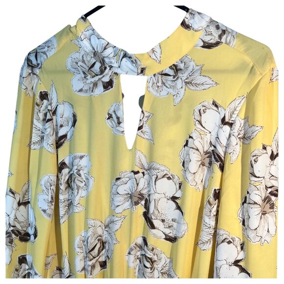 Lila Rose Romper Size 4 Yellow Floral Long Sleeve Keyhole Elastic Waist Pockets - Picture 3 of 9